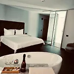 Cm111apparthotel
