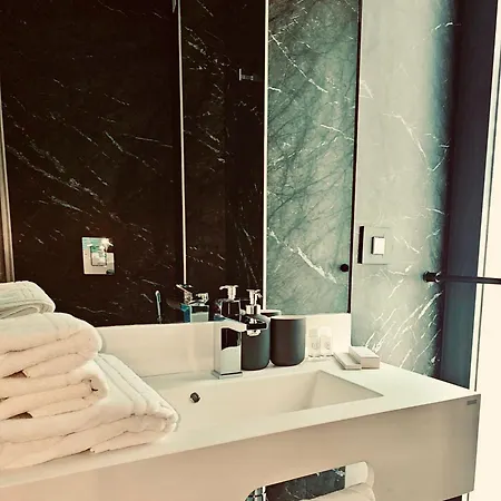 Cm111apparthotel ブカレスト