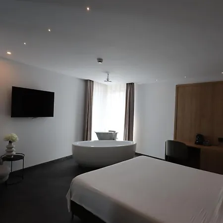 Aparthotel Cm111apparthotel 3*