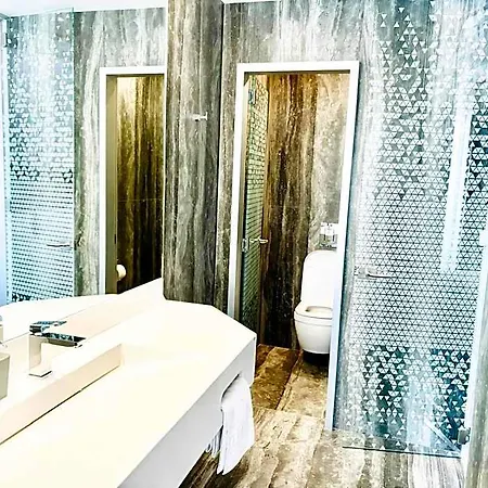 Cm111apparthotel