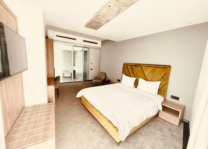 Cm111apparthotel 3*