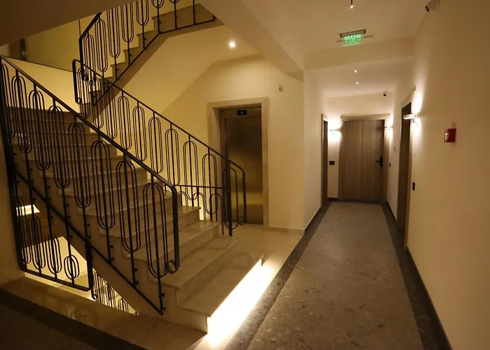 Ξενοδοχείο με διαμερίσματα Cm111apparthotel