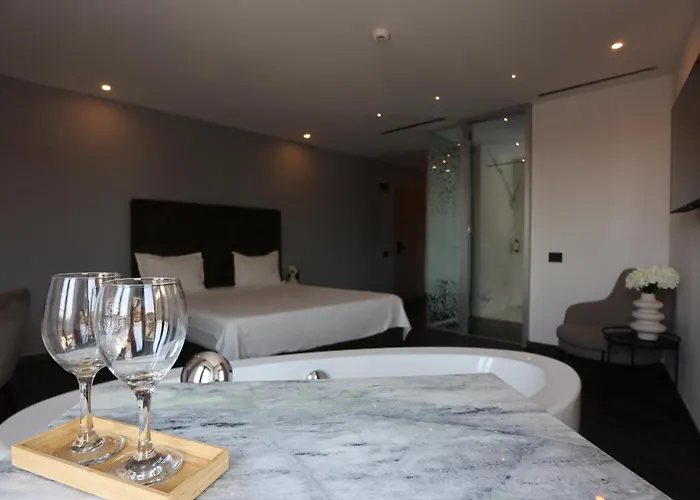 Cm111apparthotel 3*