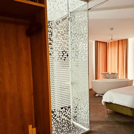 Апарт-готель Cm111apparthotel