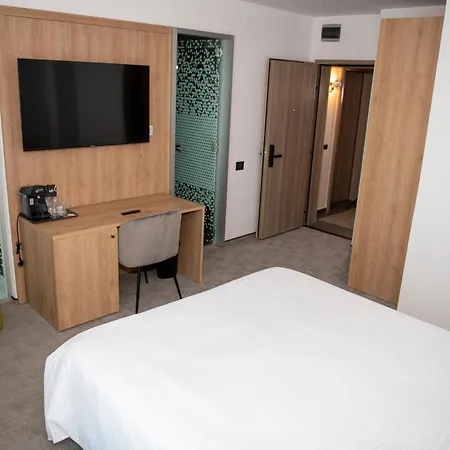 Cm111apparthotel Aparthotel 3*